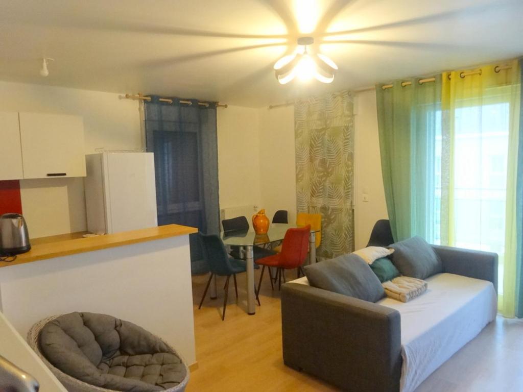 Апартаменти Ambiance Zen-Coliving-Teletravail Сесон-Севіньє Екстер'єр фото