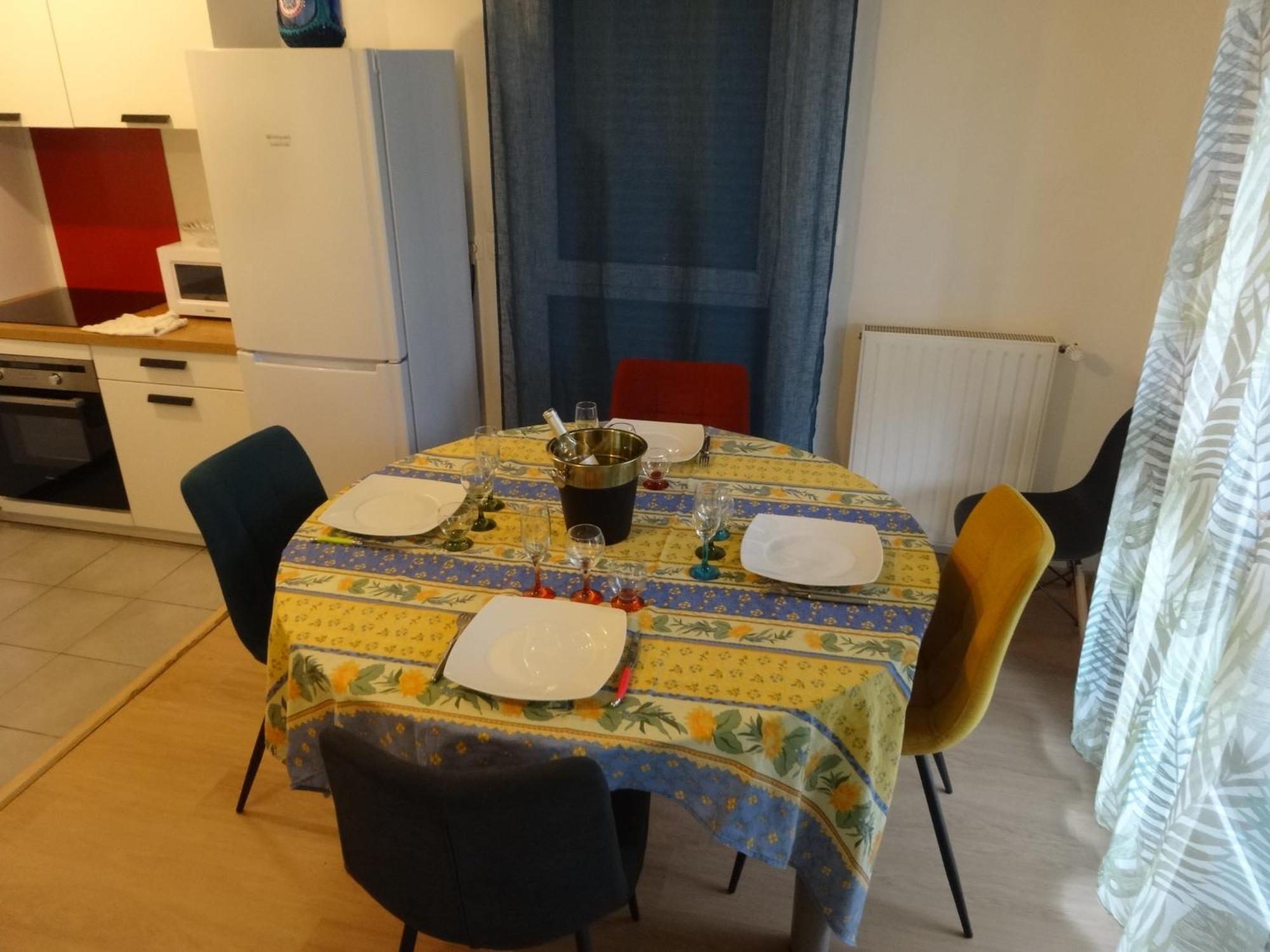 Апартаменти Ambiance Zen-Coliving-Teletravail Сесон-Севіньє Екстер'єр фото